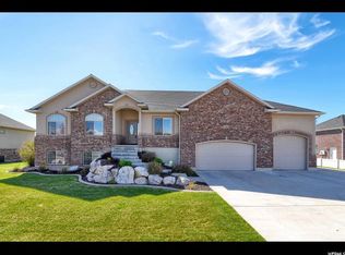 4929 S 5300 W, Hooper, UT 84315