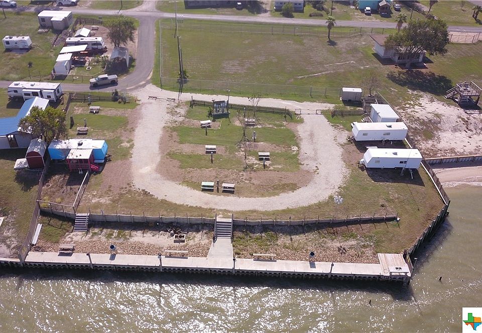2 Bayfront Ln, Pt Lavaca, TX 77979 Zillow