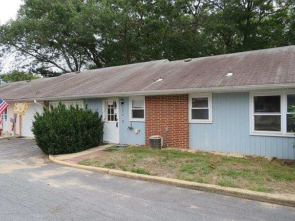 3rd image of 529C Portsmouth Dr #100C