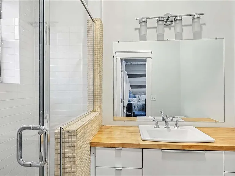 62 Orange St #3 — Photo 20