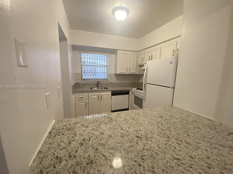 6501 Winfield Blvd #A-53 — Photo 2