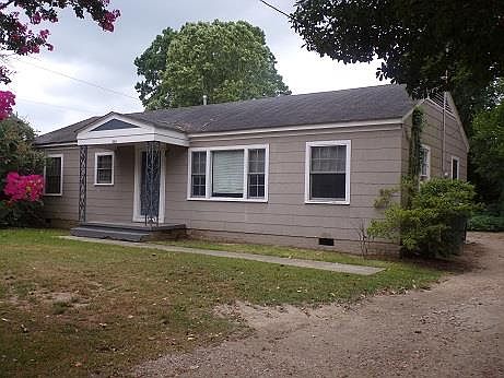 1st image of 334 Lake Hill Dr