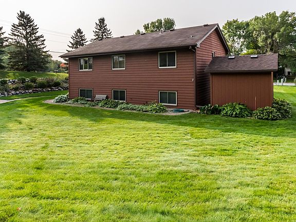 3rd image of 500 Westwood Ln