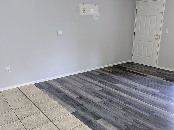 4th image of 100 Pulsipher Ln Unit 7225