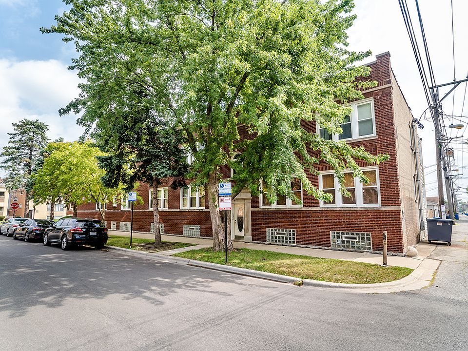 1st image of 3351 N Leclaire Ave #1