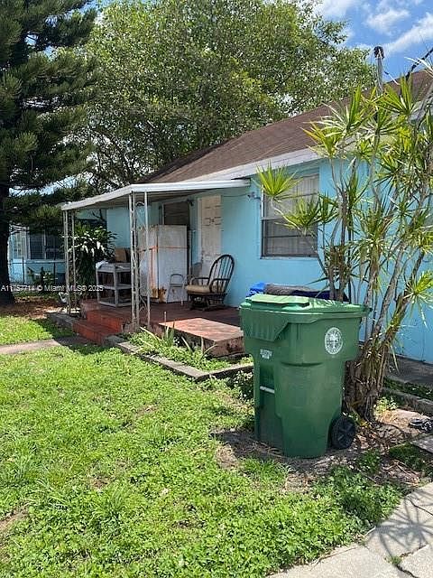2nd image of 2158 NW 32nd St