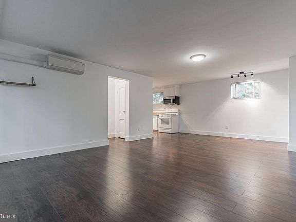 2nd image of 10403 Montrose Ave #M2