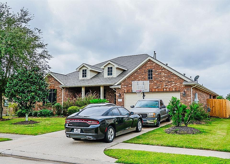 1st image of 4208 Oriole Trails Dr