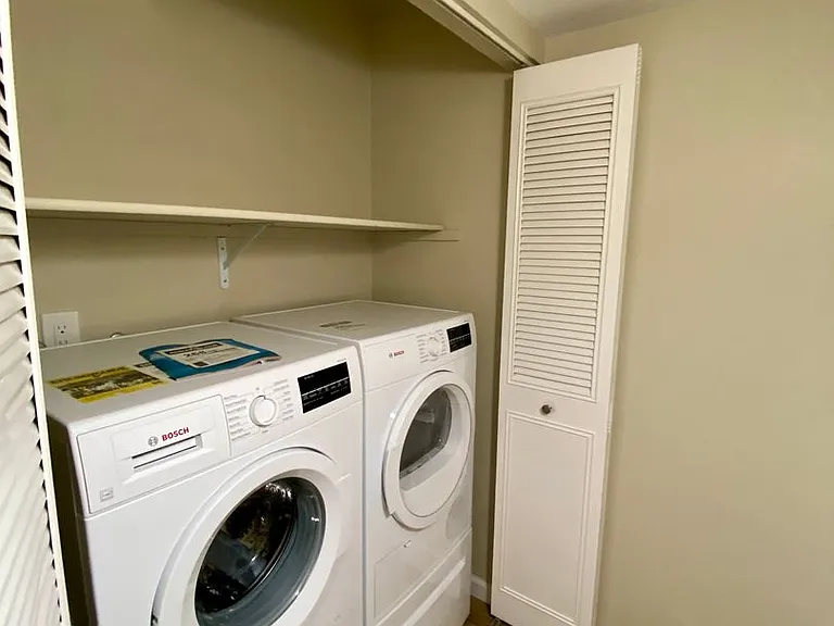 1566 Sunnyvale Ave #8 — Photo 2
