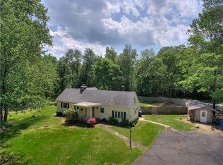 2 Old Belden Hill Ct, Norwalk, CT 06850