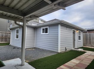 2326 Ella Blvd #B, Houston, TX 77008