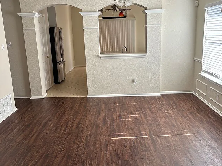 1403 Haley Gray Dr — Photo 8