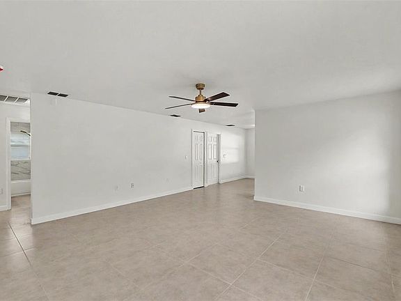 2nd image of 10324 SUMMERVIEW CIRCLE