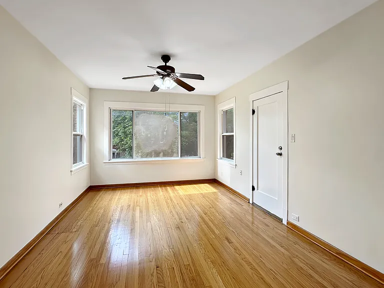 5244 W Altgeld St #2 — Photo 7