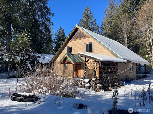 17017 Glacier Rim Drive, Deming, WA 98244