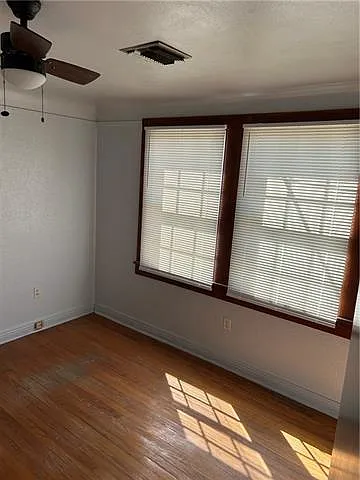 2 bed, 1.0 bath, 900 sqft, $1,200 — Photo 3