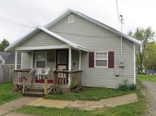 412 W Robinson St, Mexico, MO 65265