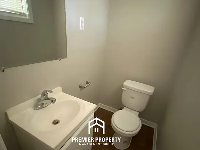 4040 Sandburg St — Photo 15