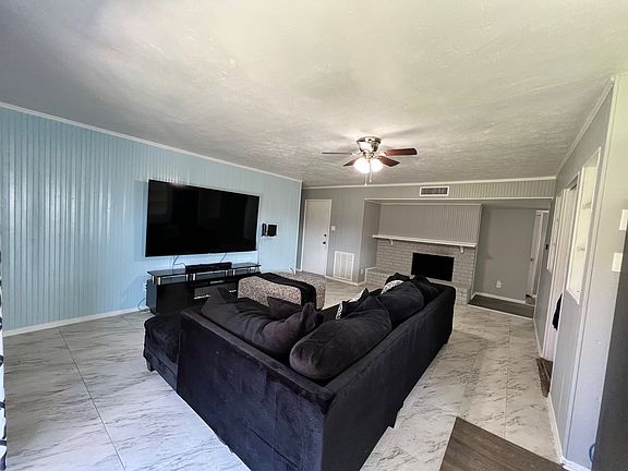 3rd image of 5609 Kerry Ln