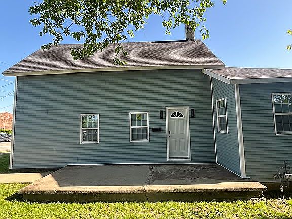 3rd image of 1226 N Union St
