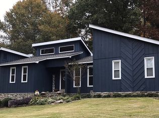 808 Woodmar Dr, Rainbow City, AL 35906