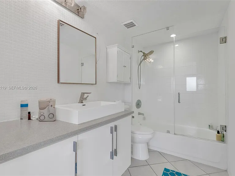3500 Coral Way #Penthouse 10 — Photo 12