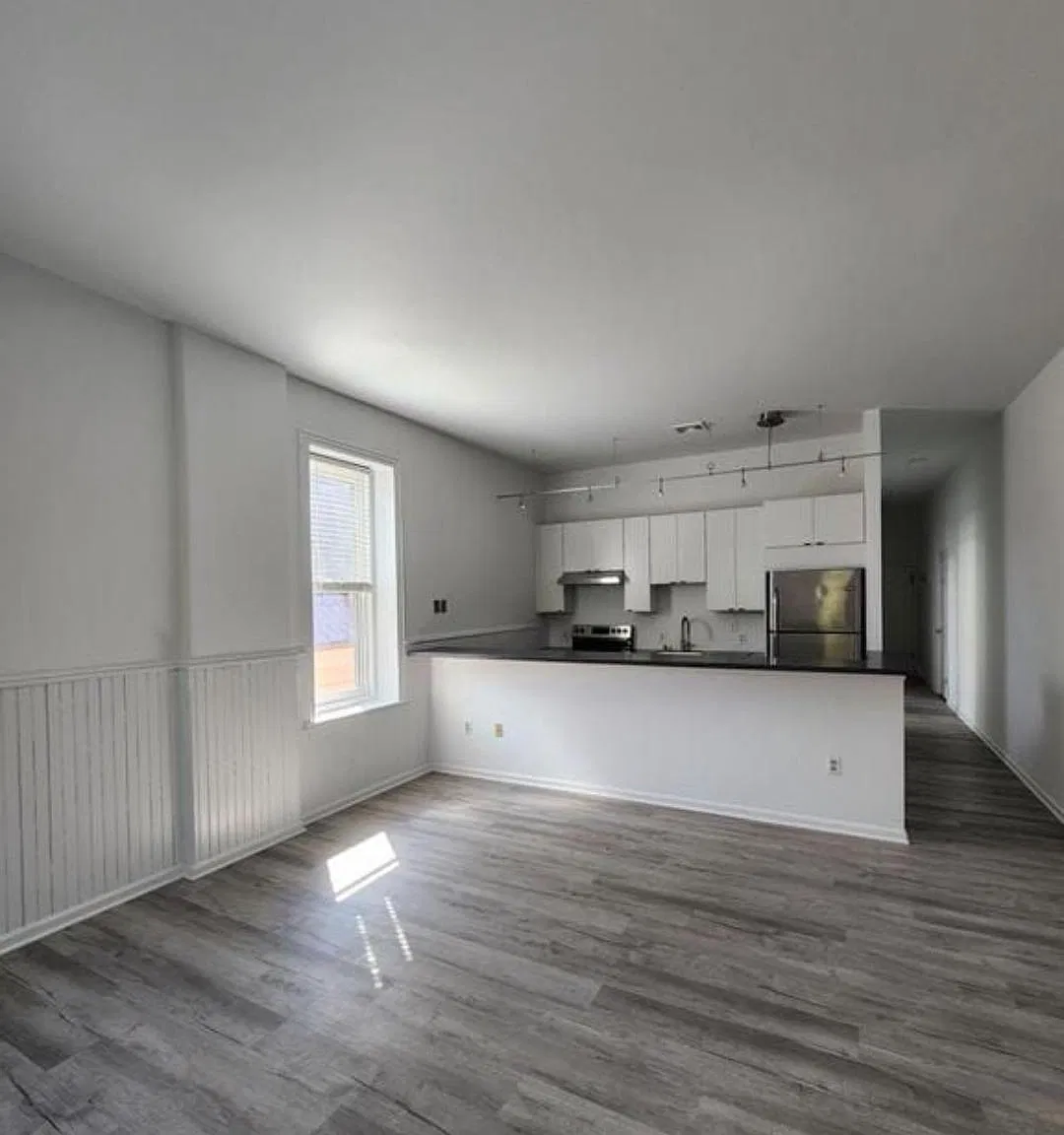 1 bed, 1.0 bath, $2,300 — Photo 2