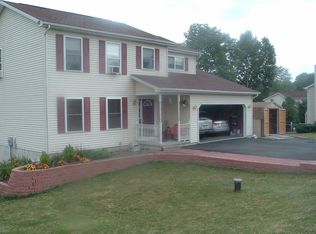 5 N Park Est, East Stroudsburg, PA 18302