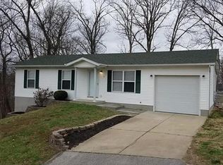 8 Holding Ln, Crystal City, MO 63019