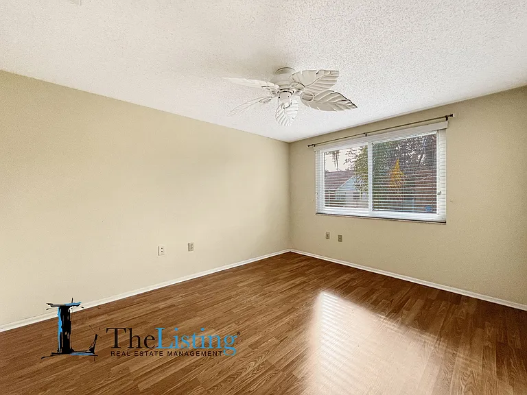 8312 Mill Creek Ln — Photo 12
