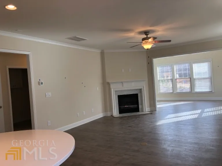 128 Stamford Ave — Photo 7