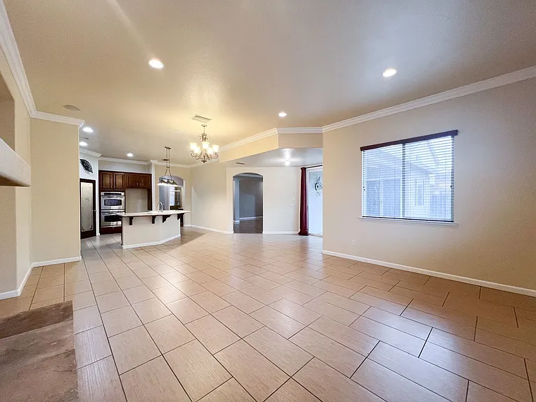 9721 Toscano Dr — Photo 11