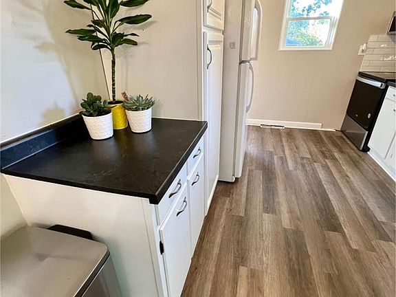 5th image of 343 Villa Drive