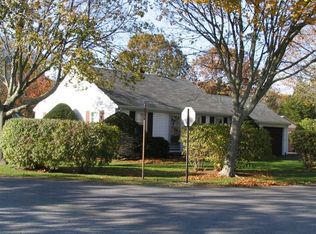 87 Robinson Rd, Falmouth, MA 02540