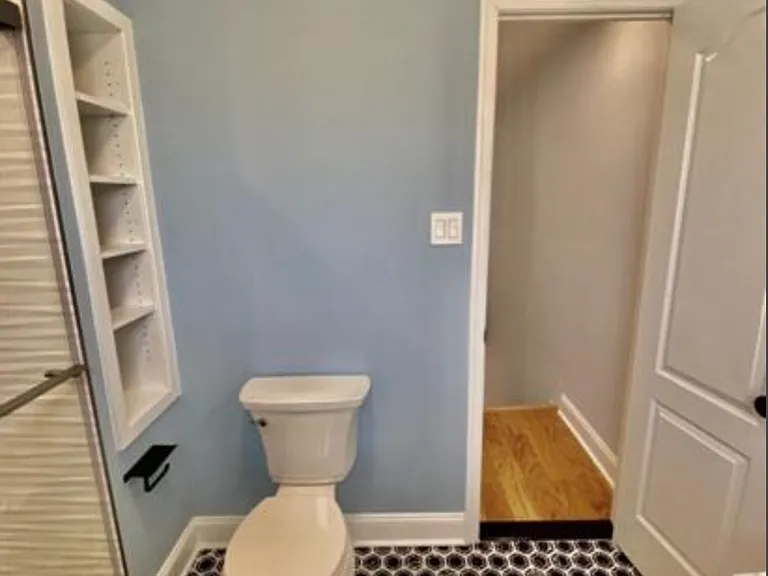 209 Daly St — Photo 12