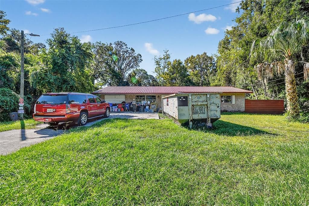 9632 W Plantation Ln