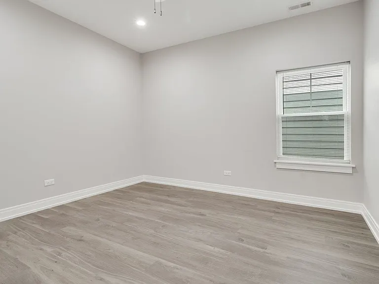 6418 S Champlain Ave #2 — Photo 15