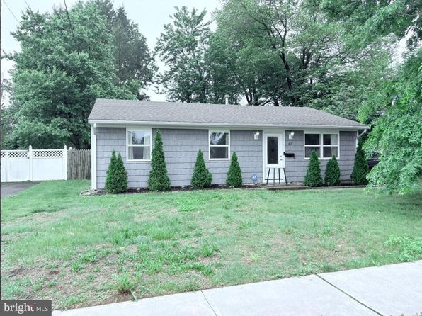 47 Steinert Ave