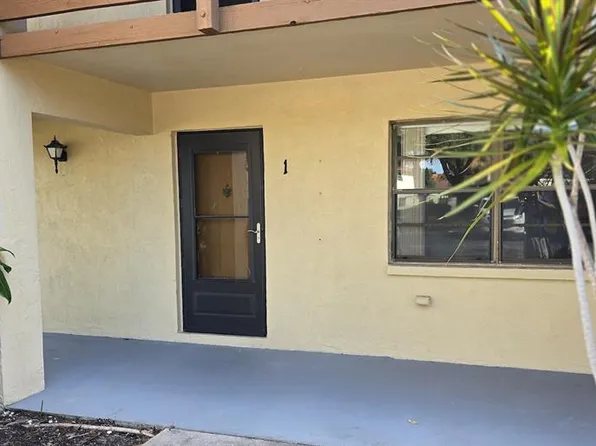 10 Quails Run Blvd Unit 1, Englewood, FL 34223