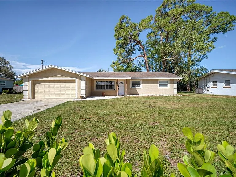5738 Antilles Dr — Photo 1