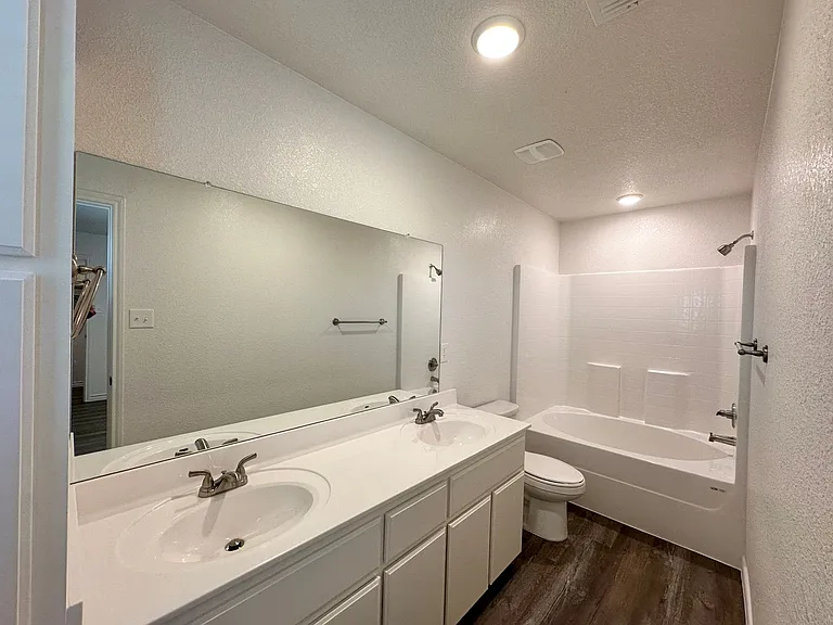 306B Dolphin Dr — Photo 23