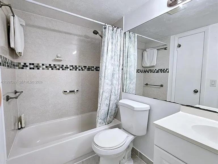 8701 SW 141st St #B8 — Photo 5