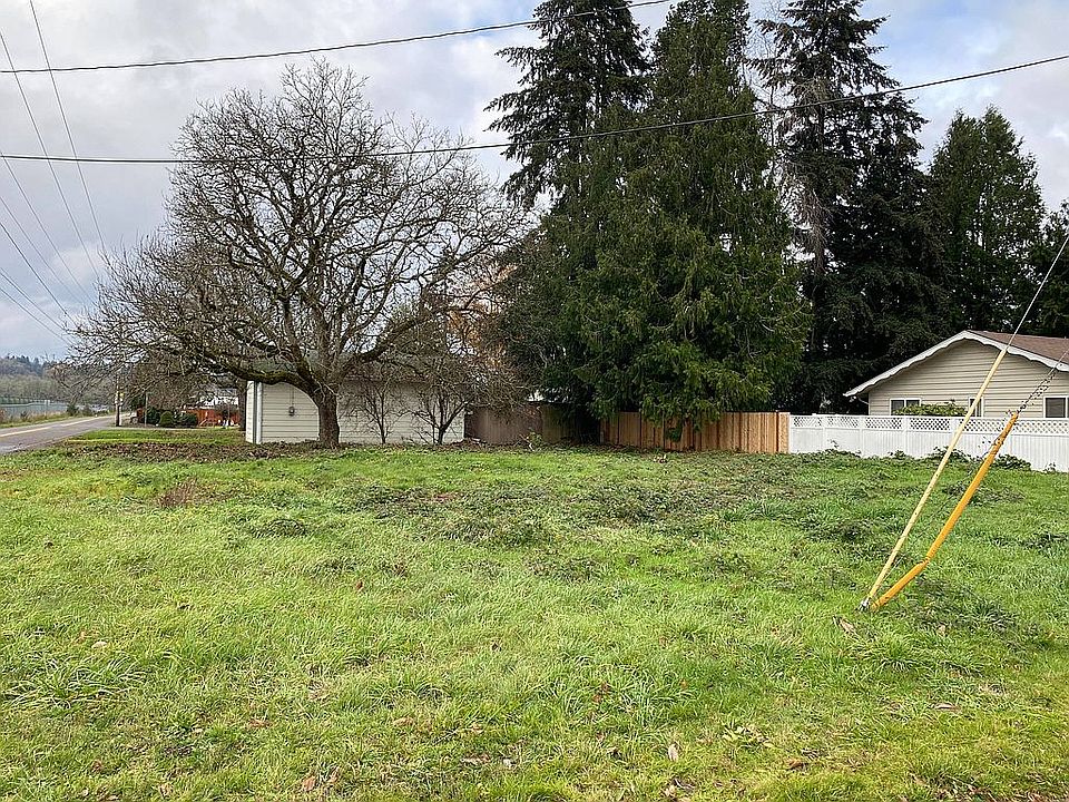 2nd image of 803 Pheasant Rd