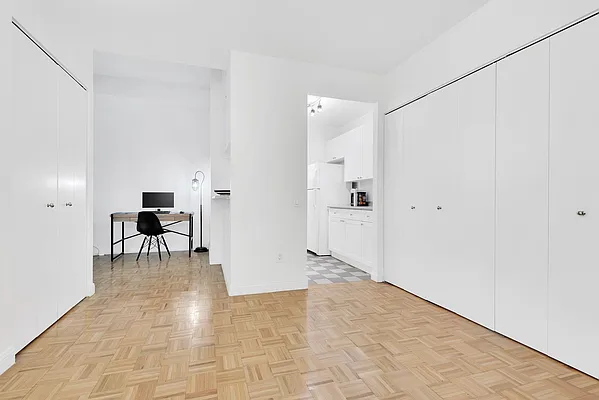 Sold by Platinum Forbes Global Properties | media 5