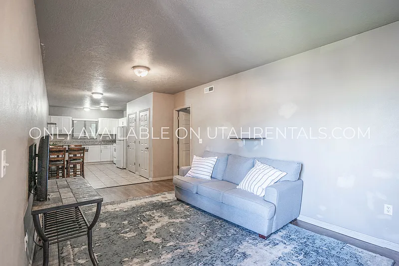 1 bed, 1.0 bath, 1106 sqft, $630 — Photo 2