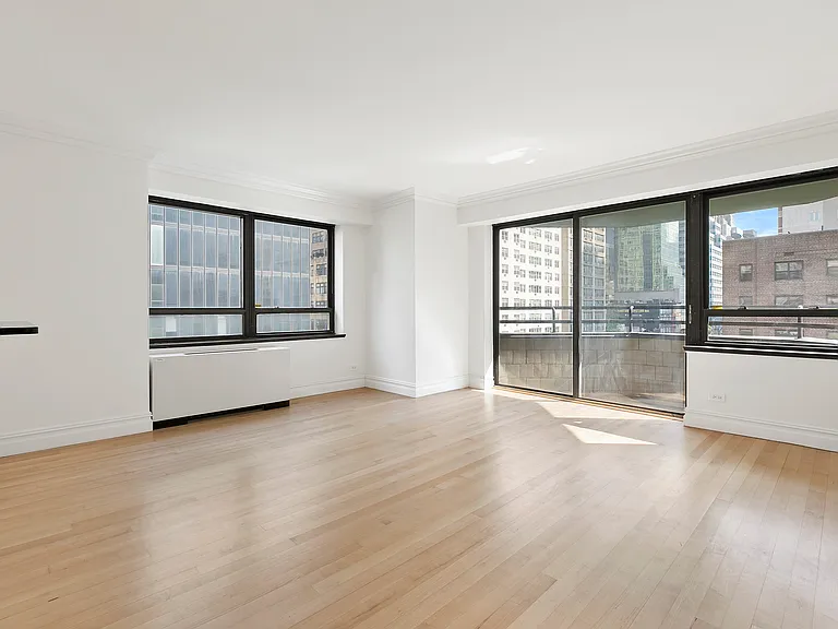 240 E 47th St #6F — Photo 2