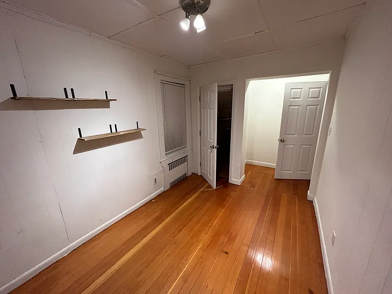 47 Russell St #1 — Photo 5