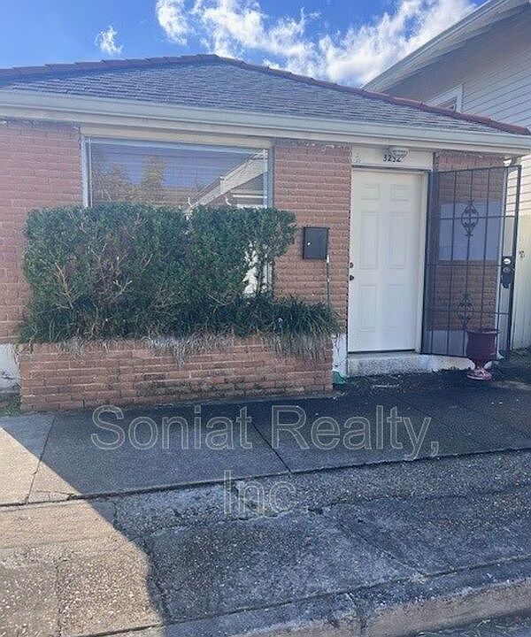 1st image of 3232 Saint Philip St