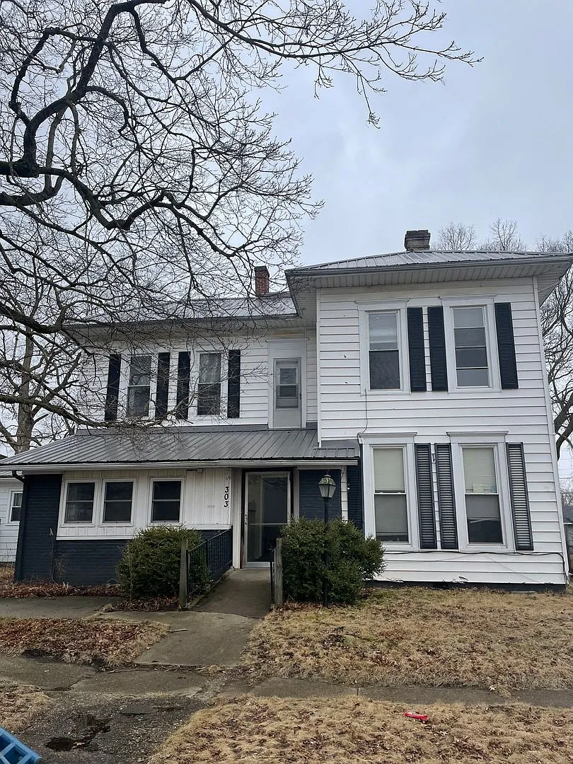 Building Photo - OM-301-303 2nd St