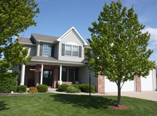 817 Kingwood Dr, El Paso, IL 61738
